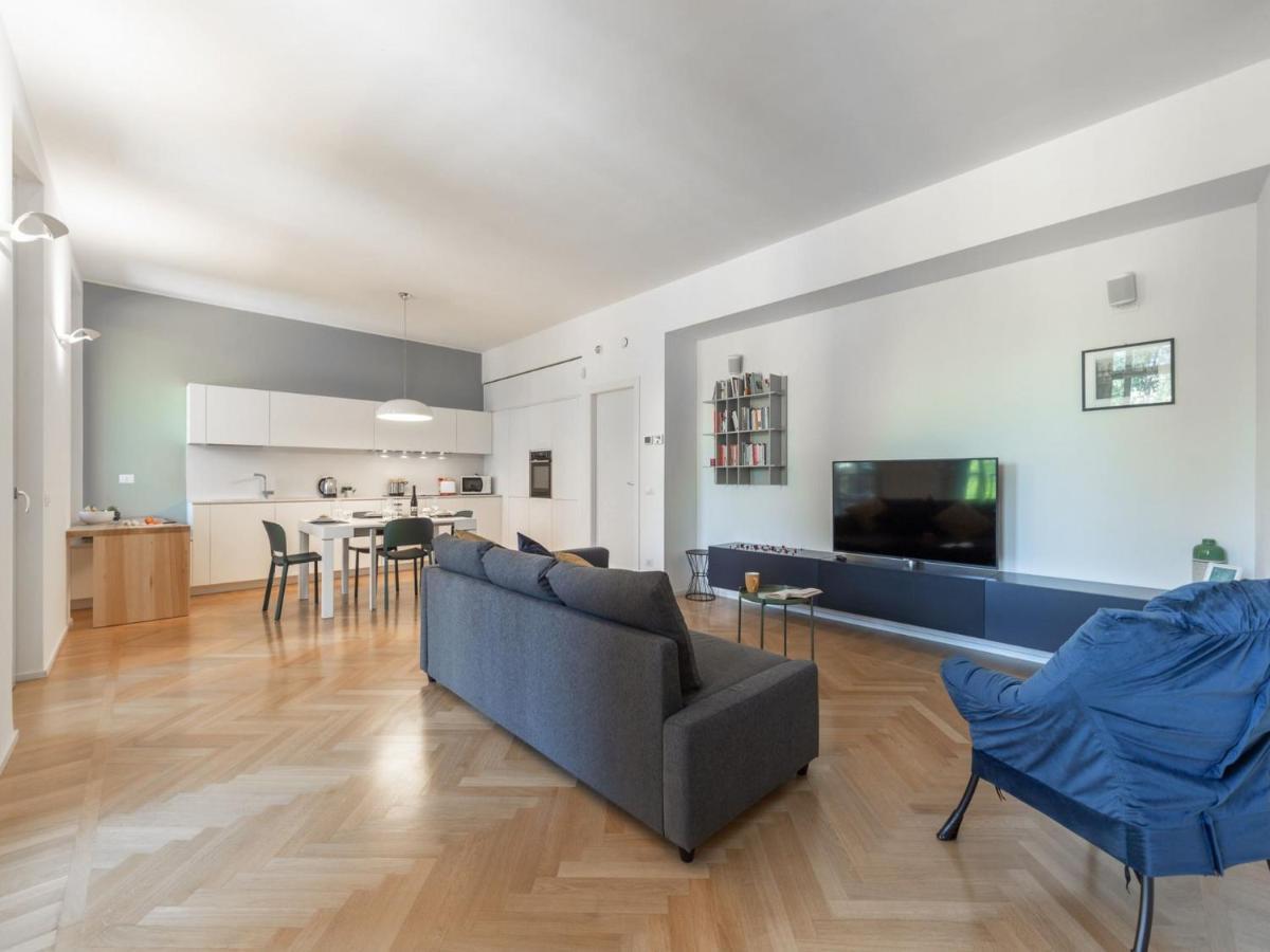 The Best Rent - Spacious Three-Bedroom Apartment With Terrace Milano Exterior foto