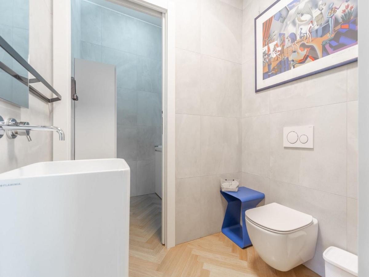 The Best Rent - Spacious Three-Bedroom Apartment With Terrace Milano Exterior foto