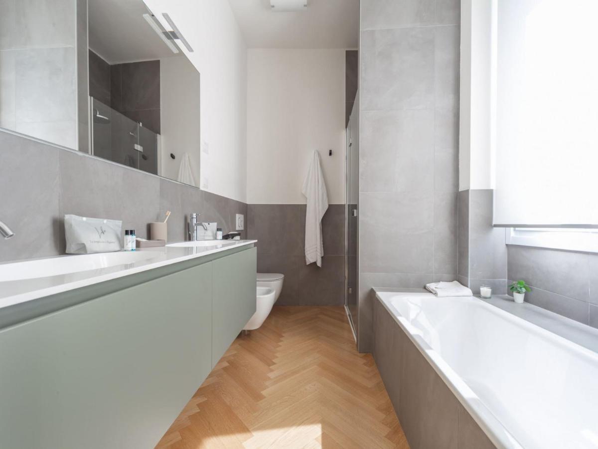 The Best Rent - Spacious Three-Bedroom Apartment With Terrace Milano Exterior foto