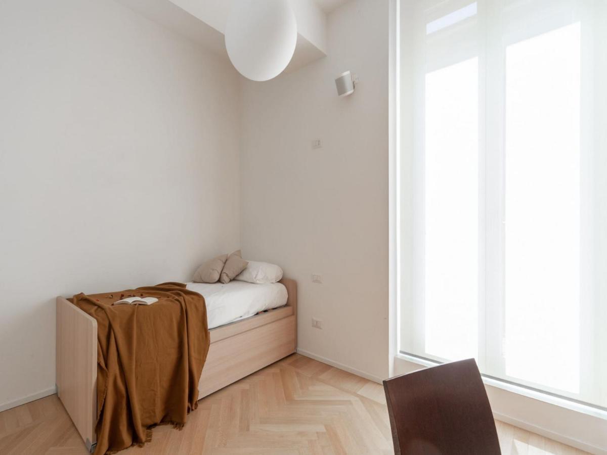 The Best Rent - Spacious Three-Bedroom Apartment With Terrace Milano Exterior foto